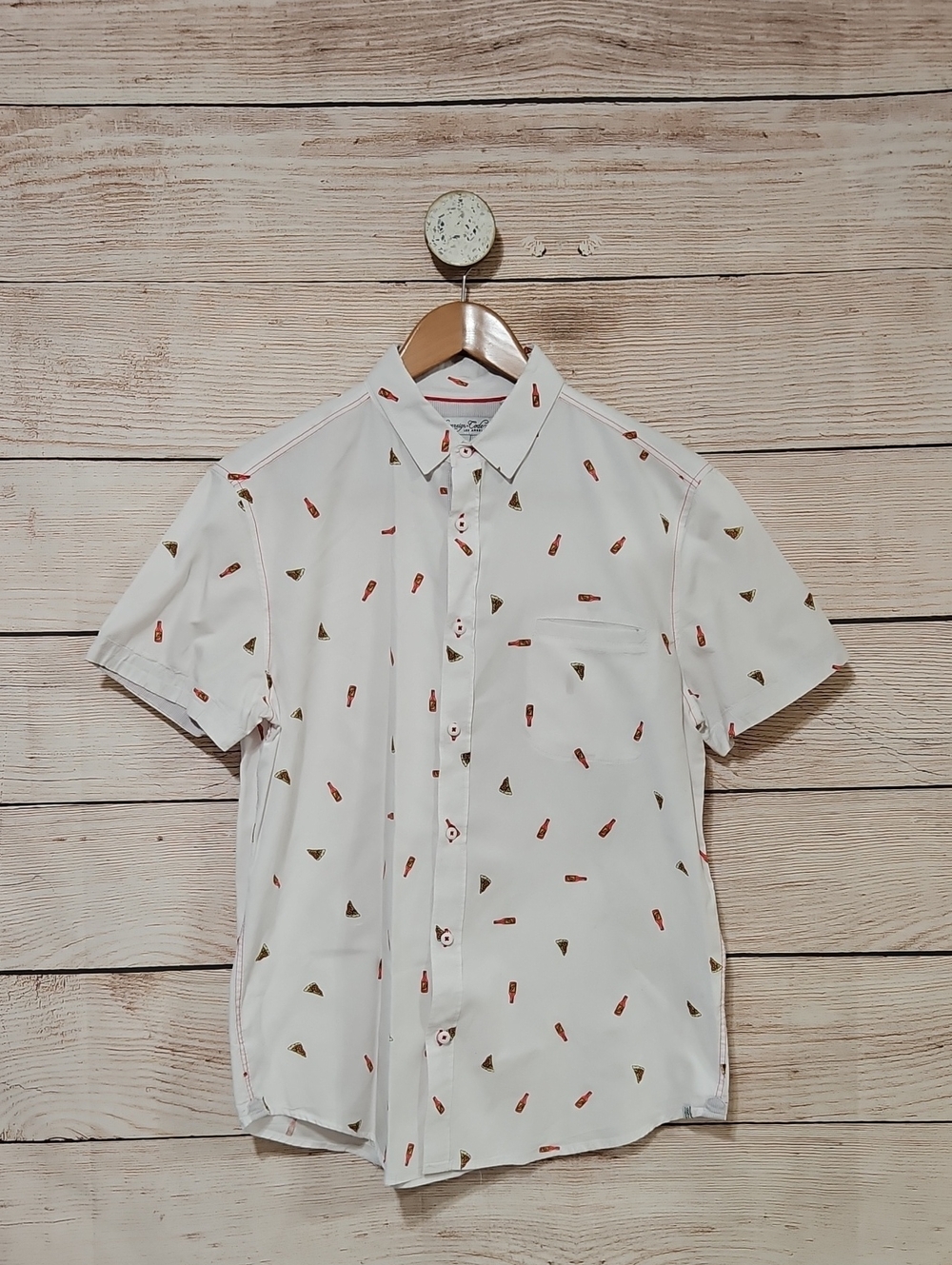 💟 Sovereign Code White Short-Sleeve Button-Down Shirt Pizza Chile Print Medium